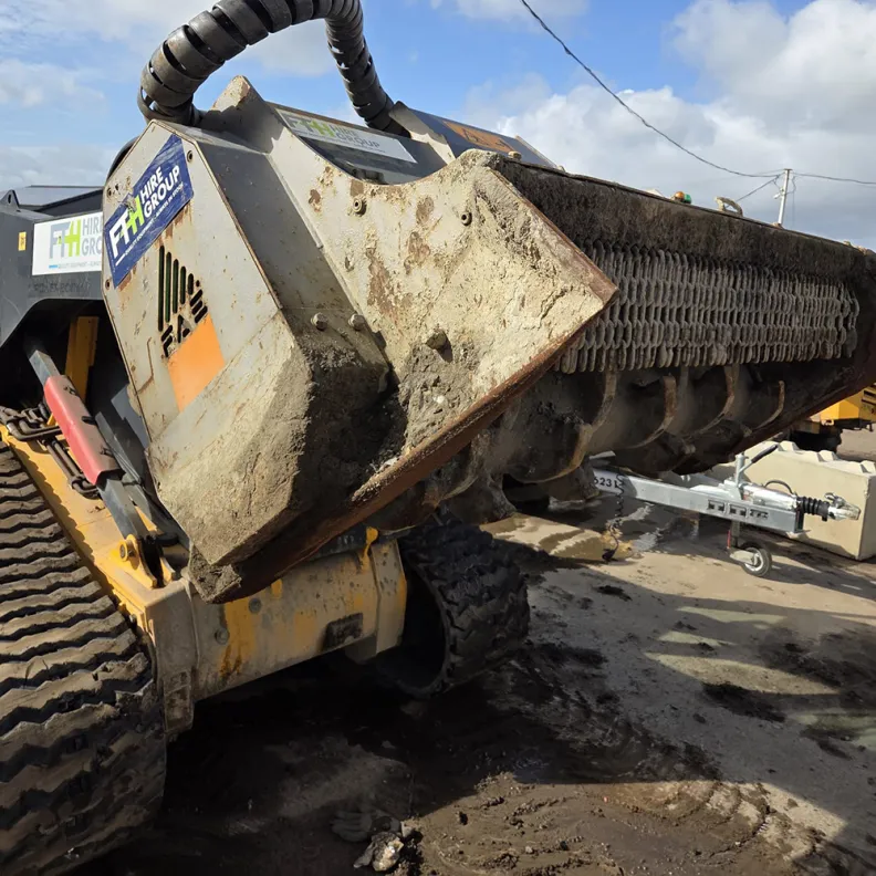 2016 JCB 300T Tracked Skid Steer – Supplied with Stone Crusher Attachment
